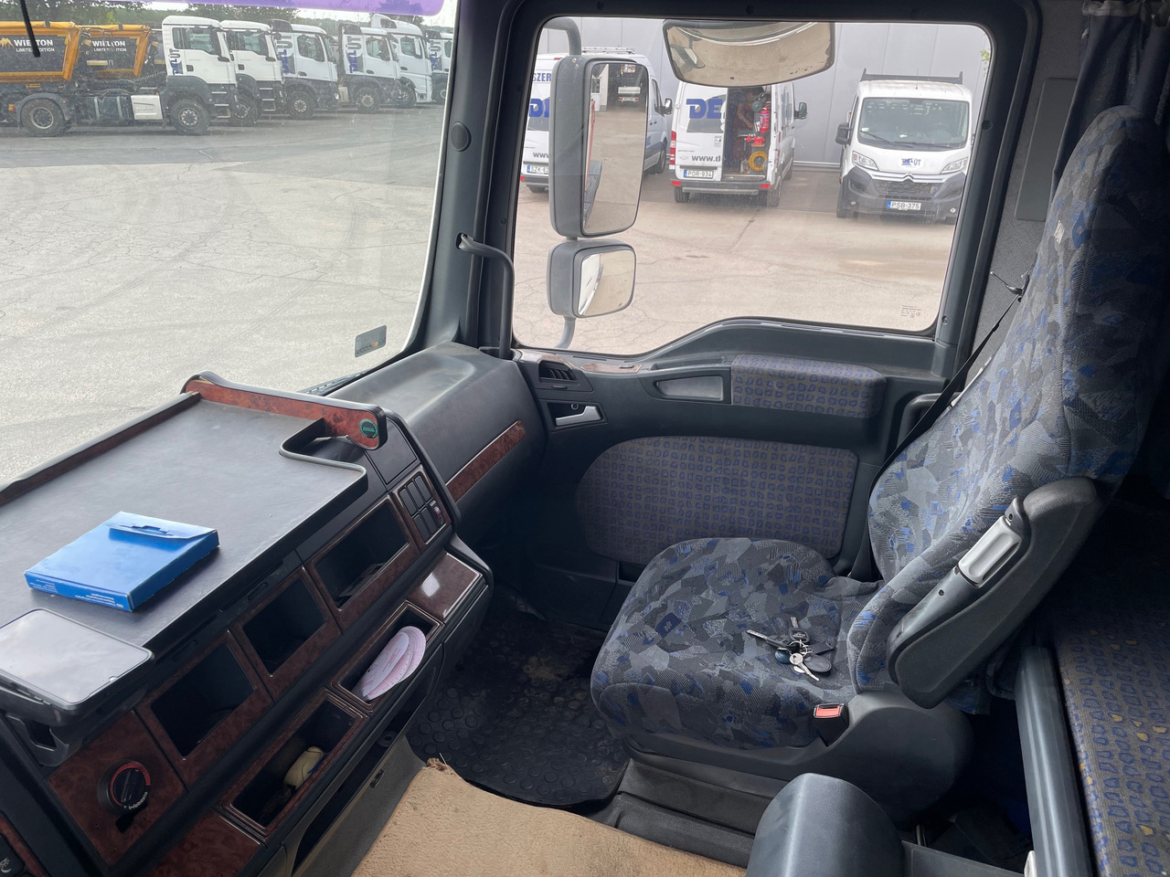 MAN TGA 26.480 6x4 - شاحنة جرار: صور 5 MAN TGA 26.480 6x4 - شاحنة جرار: صور 5