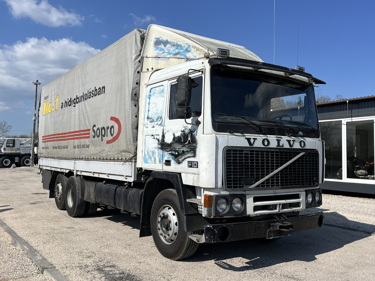 VOLVO F10 - شاحنة: صور 2 VOLVO F10 - شاحنة: صور 2