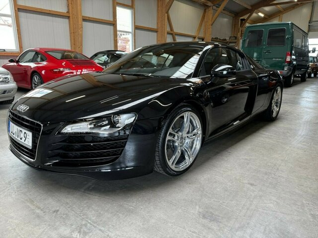 AUDI R8 4.2 FSI V8 quattro Coupé Neuzustand - سيارة: صور 1 AUDI R8 4.2 FSI V8 quattro Coupé Neuzustand - سيارة: صور 1