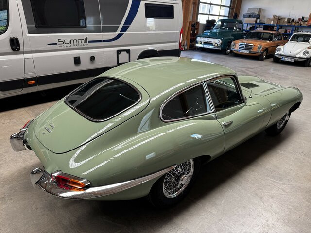 JAGUAR E-Type 4.2 Litre Serie 1.5 FHC Zustand 1 - سيارة: صور 4 JAGUAR E-Type 4.2 Litre Serie 1.5 FHC Zustand 1 - سيارة: صور 4