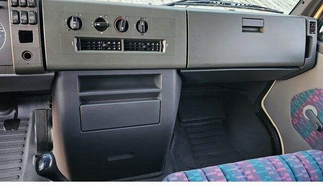 MERCEDES-BENZ 814 D T2 Vario 4x4 Allrad Topzustand! - الشاحنات الصغيرة المسطحة: صور 3 MERCEDES-BENZ 814 D T2 Vario 4x4 Allrad Topzustand! - الشاحنات الصغيرة المسطحة: صور 3