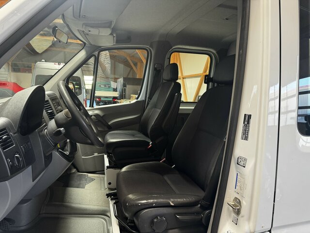 MERCEDES-BENZ Sprinter 316 CDI Doka 4x4 Allrad Plane - الشاحنات الصغيرة ستائر, الشاحنات الصغيرة كابينة مزدوجة: صور 4 MERCEDES-BENZ Sprinter 316 CDI Doka 4x4 Allrad Plane - الشاحنات الصغيرة ستائر, الشاحنات الصغيرة كابينة مزدوجة: صور 4