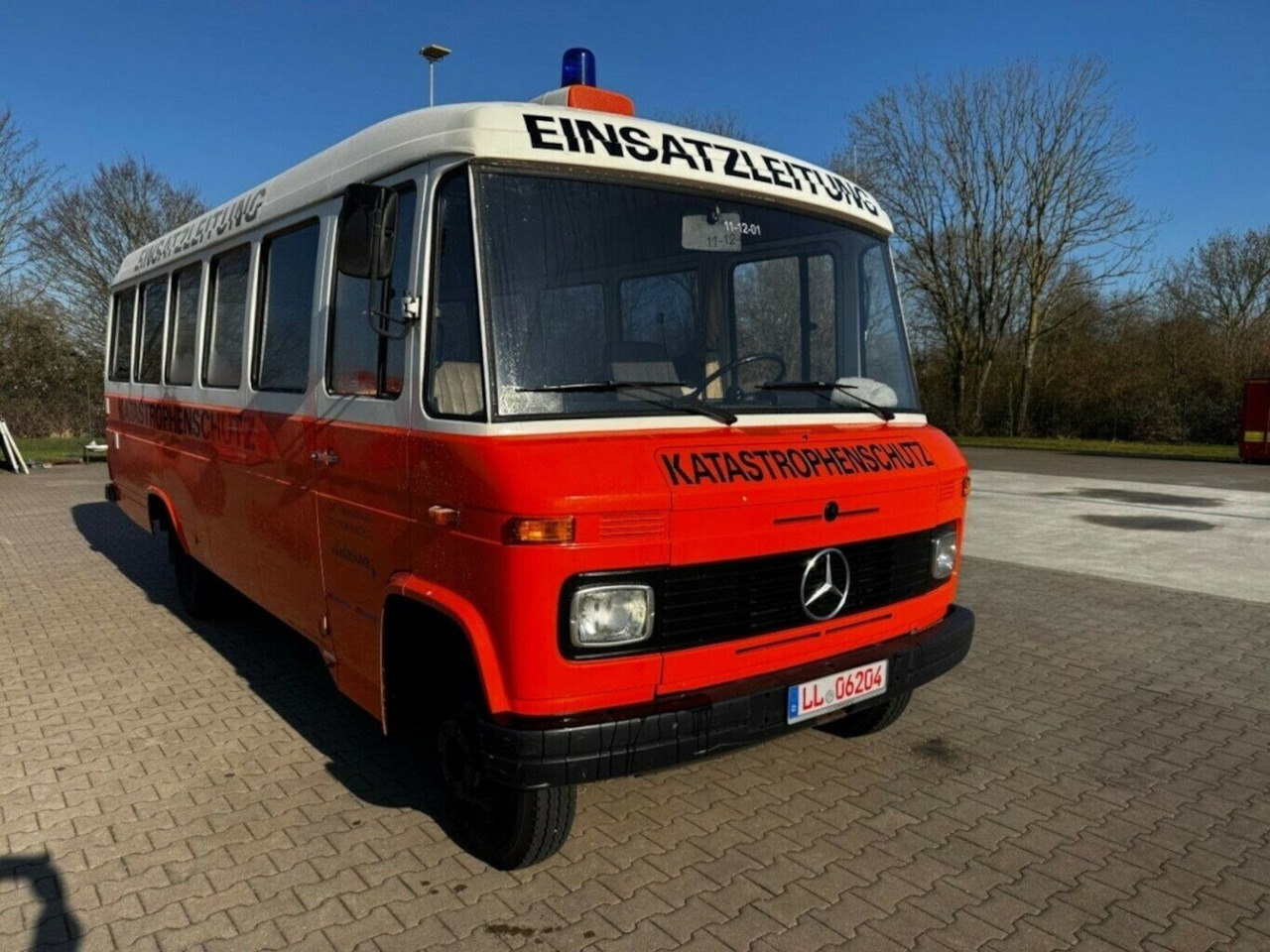 Mercedes-Benz O 309D Breitmaul Bus - كرفان فان: صور 1 Mercedes-Benz O 309D Breitmaul Bus - كرفان فان: صور 1
