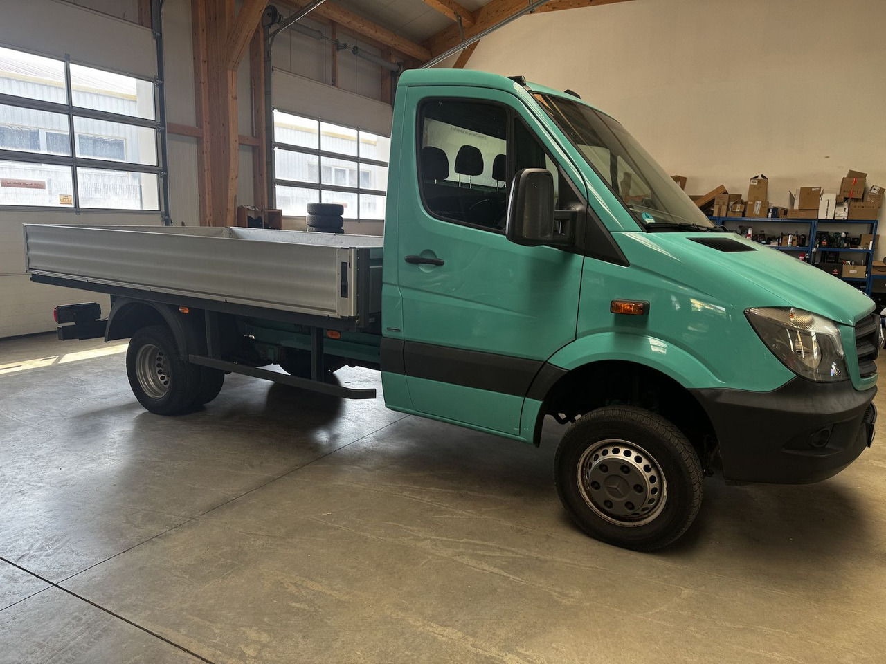 Mercedes-Benz Sprinter 513 CDI 4x4 Allrad Pritsche 3.5t - الشاحنات الصغيرة المسطحة: صور 5 Mercedes-Benz Sprinter 513 CDI 4x4 Allrad Pritsche 3.5t - الشاحنات الصغيرة المسطحة: صور 5