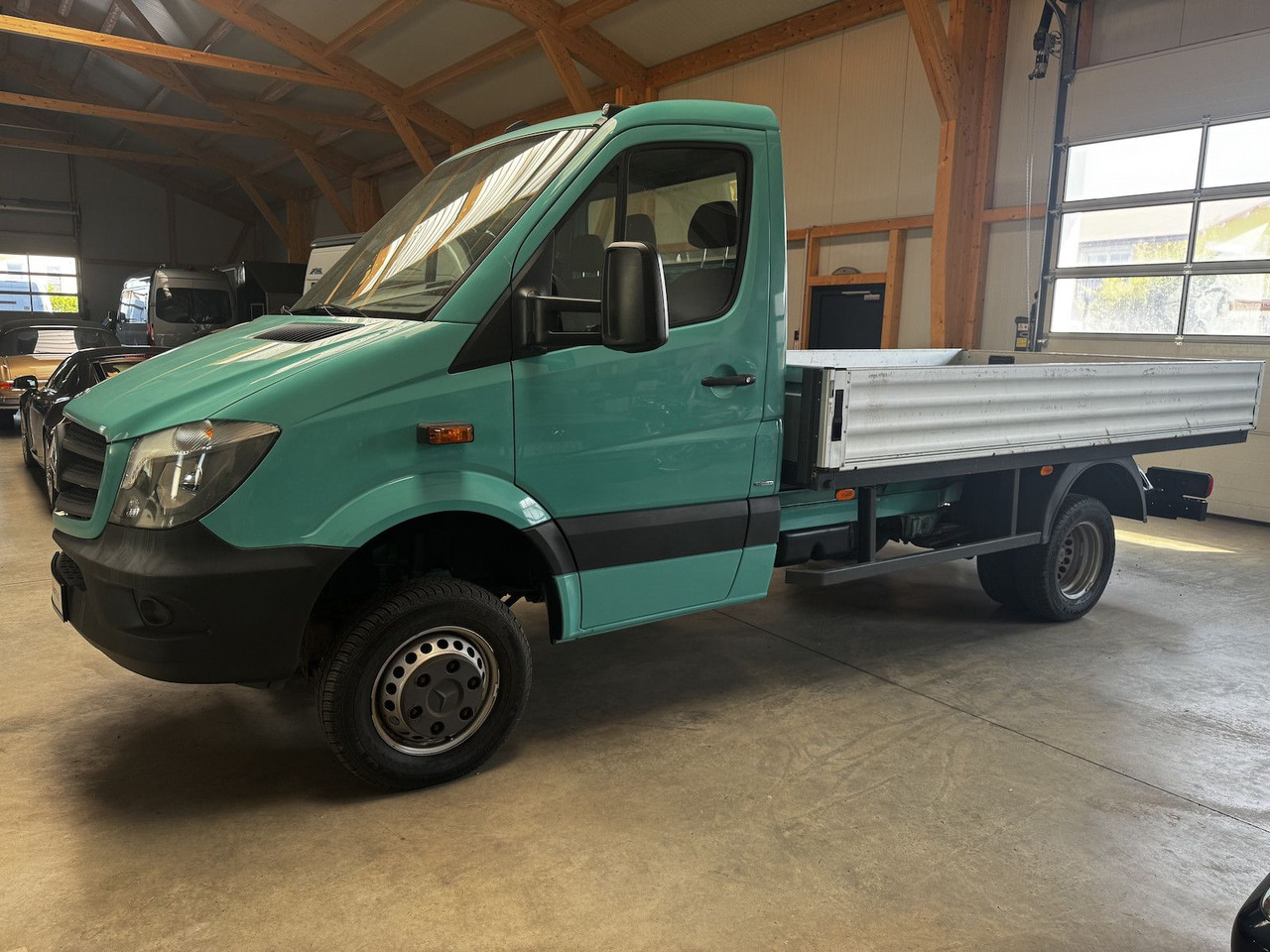 Mercedes-Benz Sprinter 513 CDI 4x4 Allrad Pritsche 3.5t - الشاحنات الصغيرة المسطحة: صور 2 Mercedes-Benz Sprinter 513 CDI 4x4 Allrad Pritsche 3.5t - الشاحنات الصغيرة المسطحة: صور 2