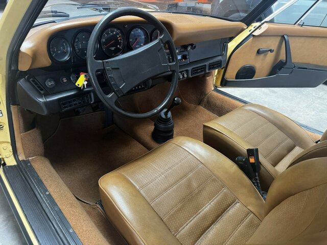 PORSCHE 911 S 2.7 - سيارة: صور 5 PORSCHE 911 S 2.7 - سيارة: صور 5