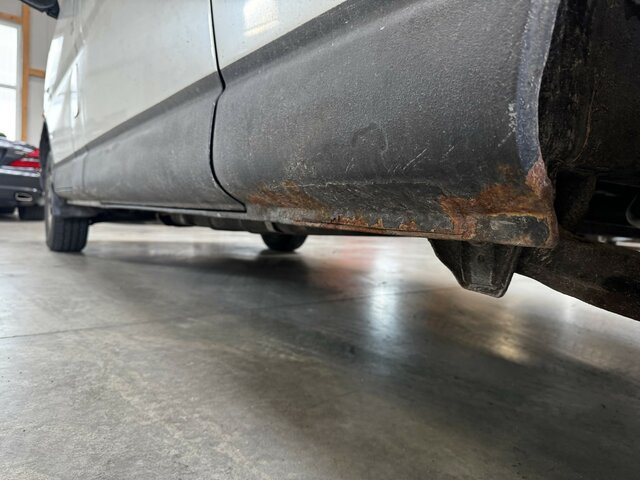 TOYOTA HiAce 2.5TD Kasten lang 4WD 4x4 - فان: صور 2 TOYOTA HiAce 2.5TD Kasten lang 4WD 4x4 - فان: صور 2