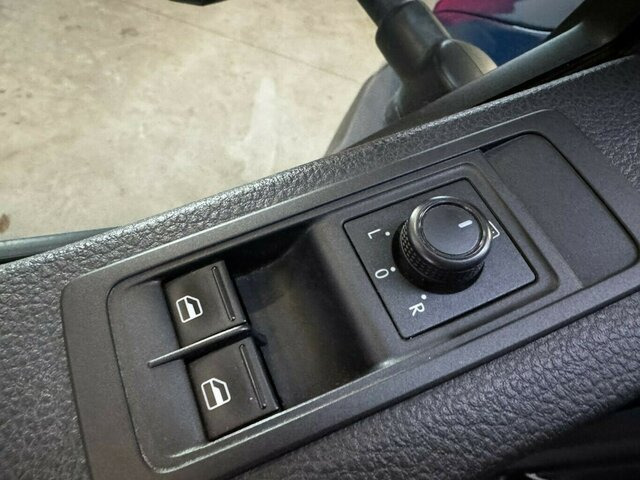 VW T6 Doka Pritsche 2.0 TDI 4Motion 4x4... - الشاحنات الصغيرة المسطحة: صور 5 VW T6 Doka Pritsche 2.0 TDI 4Motion 4x4... - الشاحنات الصغيرة المسطحة: صور 5