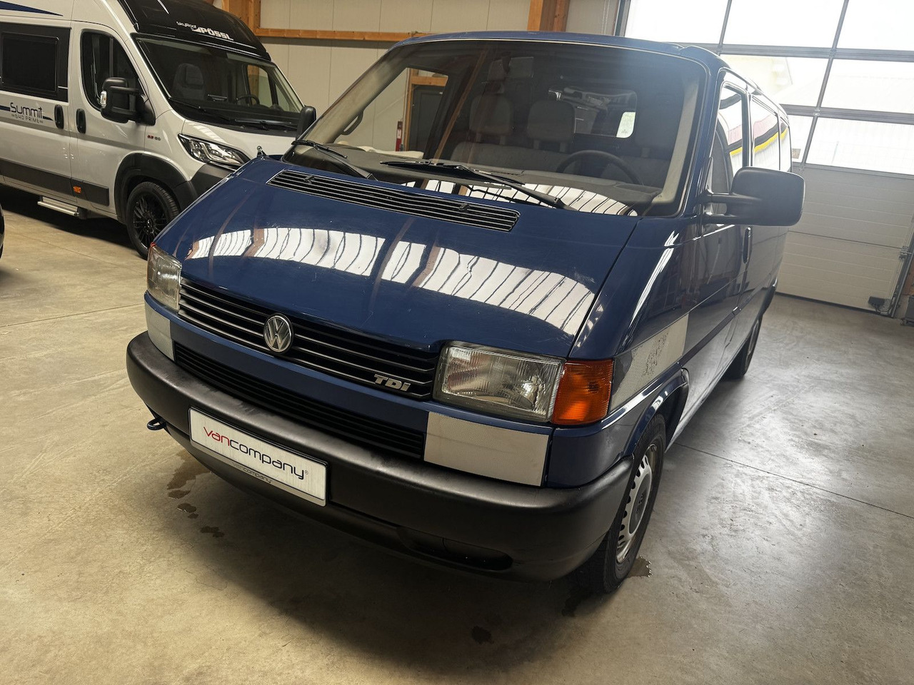 Volkswagen T4 2.5 TDI Syncro 1. Hand - فان المدمجة: صور 2 Volkswagen T4 2.5 TDI Syncro 1. Hand - فان المدمجة: صور 2
