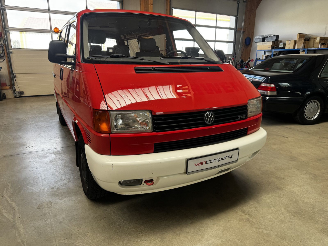 Volkswagen T4 2.5 TDI Syncro 4x4 7-Sitzer 1. Hand! - ميكروباص: صور 3 Volkswagen T4 2.5 TDI Syncro 4x4 7-Sitzer 1. Hand! - ميكروباص: صور 3