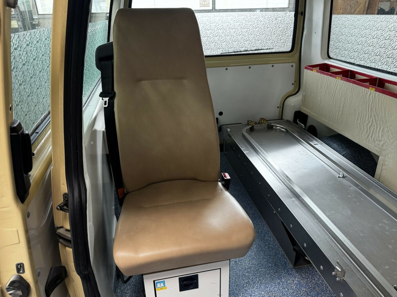 فان Volkswagen T4 2.5 TDI Syncro 4x4 lang 1. Hand!: صور 24