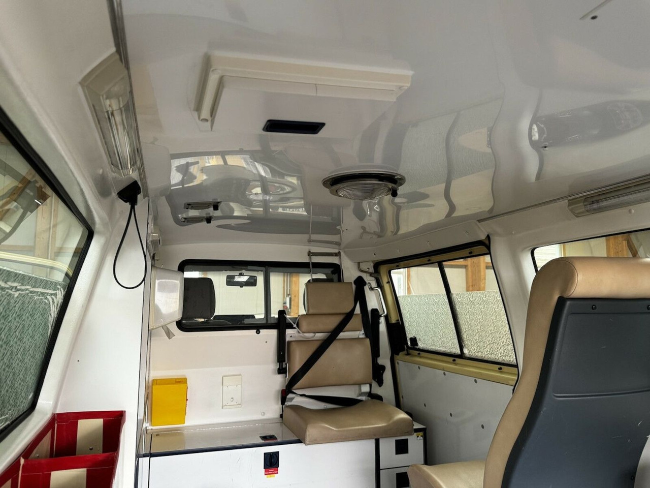 فان Volkswagen T4 2.5 TDI Syncro 4x4 lang 1. Hand!: صور 20