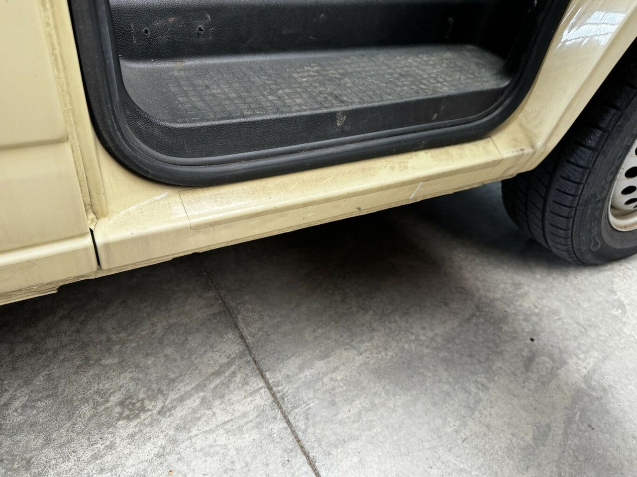 فان Volkswagen T4 2.5 TDI Syncro 4x4 lang 1. Hand!: صور 14