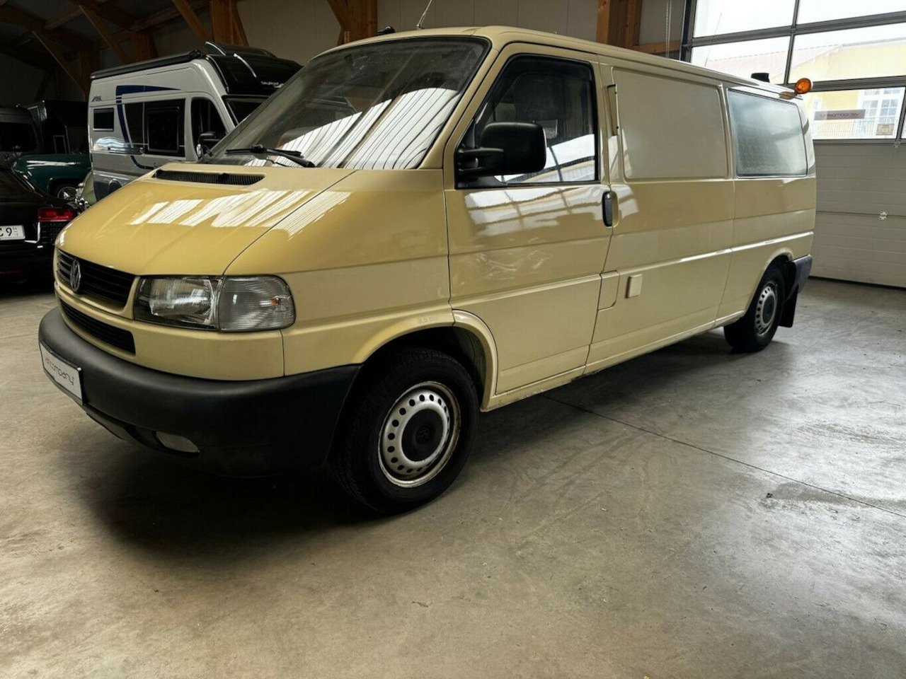Volkswagen T4 2.5 TDI Syncro 4x4 lang 1. Hand! - كرفان فان: صور 2 Volkswagen T4 2.5 TDI Syncro 4x4 lang 1. Hand! - كرفان فان: صور 2