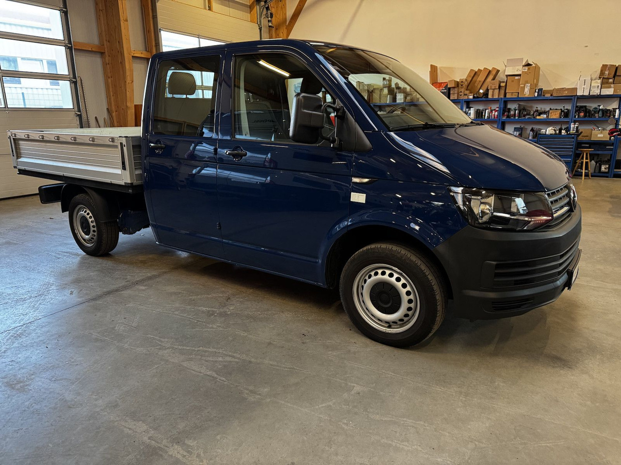 Volkswagen T6 Doka Pritsche 2.0 TDI 4Motion 4x4 indienblau - الشاحنات الصغيرة المسطحة: صور 4 Volkswagen T6 Doka Pritsche 2.0 TDI 4Motion 4x4 indienblau - الشاحنات الصغيرة المسطحة: صور 4