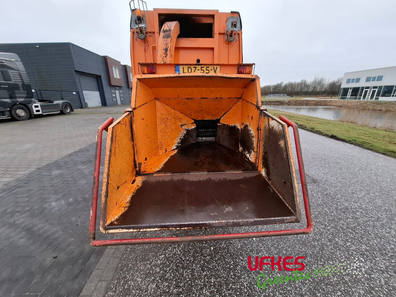 Jensen A231 met kipper - ماكينة تقطيع الأغصان: صور 3 Jensen A231 met kipper - ماكينة تقطيع الأغصان: صور 3