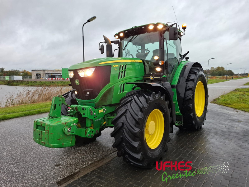 John Deere 6215 R - جرار: صور 1 John Deere 6215 R - جرار: صور 1