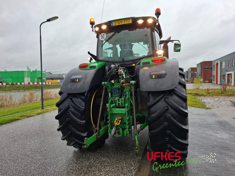 John Deere 6215 R - جرار: صور 5 John Deere 6215 R - جرار: صور 5