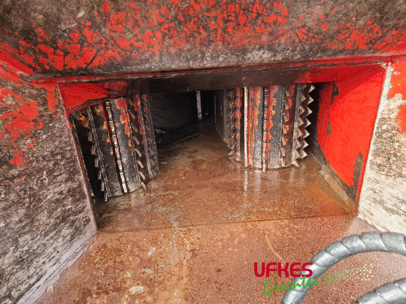 TP 270 PTO K front - ماكينة تقطيع الأغصان: صور 5 TP 270 PTO K front - ماكينة تقطيع الأغصان: صور 5