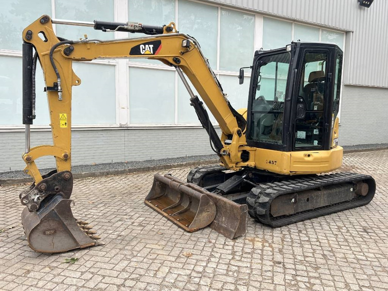 Cat 305 E2 CR 2019 - حفارة مصغرة: صور 2 Cat 305 E2 CR 2019 - حفارة مصغرة: صور 2