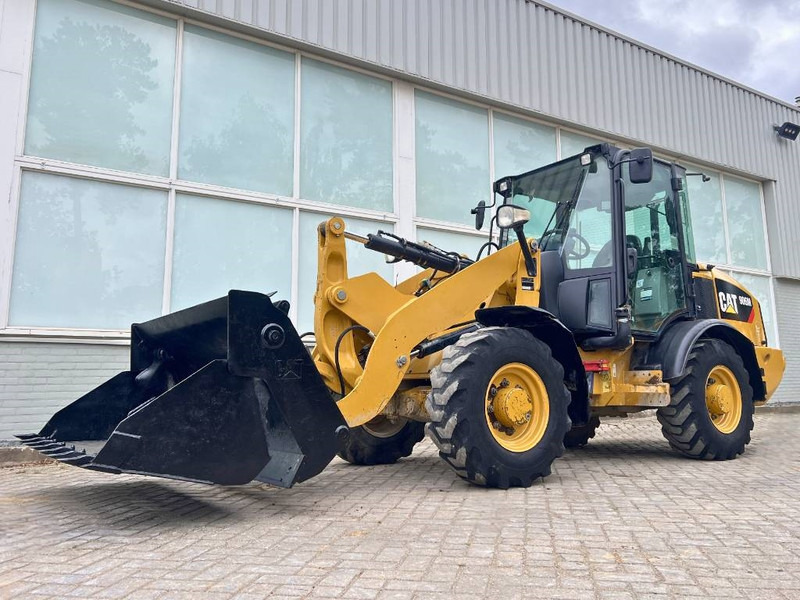 Cat 906 M 2016 - اللودر بعجل: صور 2 Cat 906 M 2016 - اللودر بعجل: صور 2