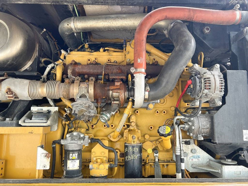 حفارة النقل والشحن لنقل القمامة Cat MH3022 2015 CE: صور 10 حفارة النقل والشحن لنقل القمامة Cat MH3022 2015 CE: صور 10