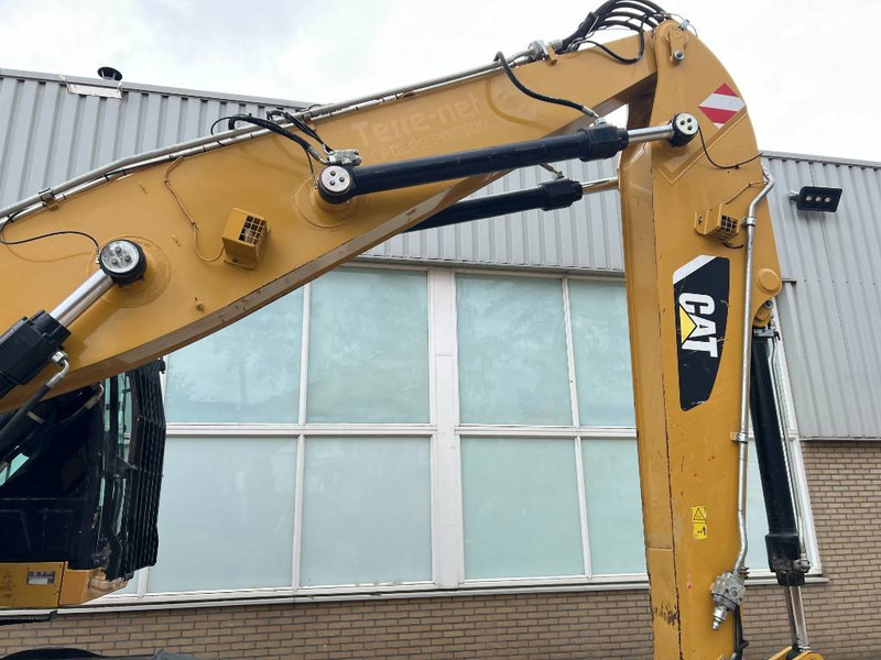 حفارة النقل والشحن لنقل القمامة Cat MH3022 2015 CE: صور 18 حفارة النقل والشحن لنقل القمامة Cat MH3022 2015 CE: صور 18