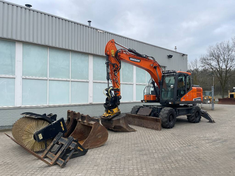 Doosan DX 160 W-5 2019 6620 H ENGCON ROTOTILT CE - حفارة على عجلات: صور 3 Doosan DX 160 W-5 2019 6620 H ENGCON ROTOTILT CE - حفارة على عجلات: صور 3