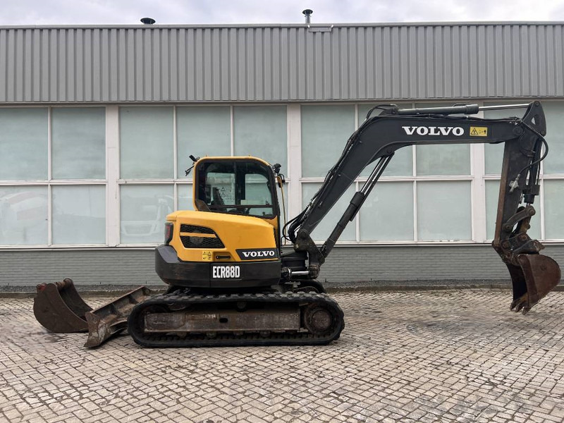 Volvo ECR 88 D 2016 - حفارة مصغرة: صور 5 Volvo ECR 88 D 2016 - حفارة مصغرة: صور 5