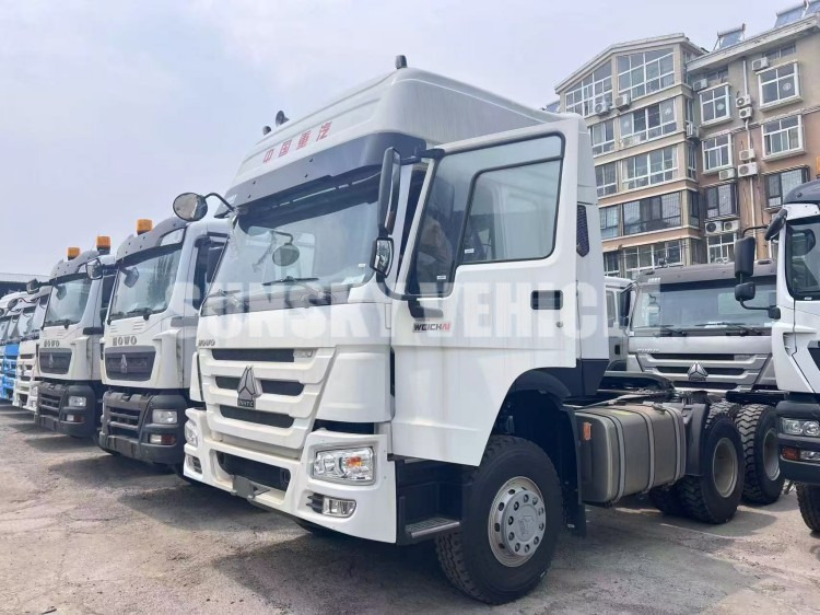HOWO 400HP High roof Tractor Head - شاحنة جرار: صور 1 HOWO 400HP High roof Tractor Head - شاحنة جرار: صور 1
