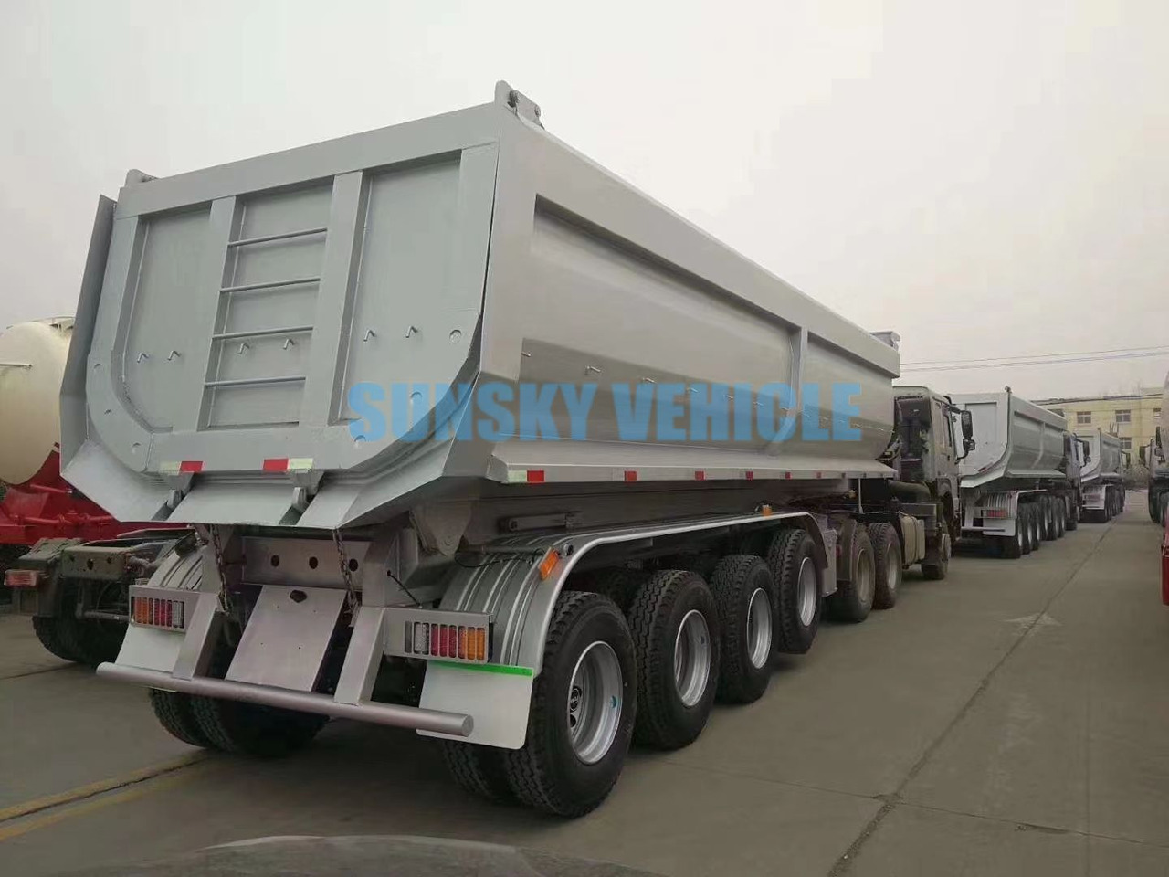 SUNSKY 3/4-Axle Dump Trailer - قلابة نصف مقطورة: صور 5 SUNSKY 3/4-Axle Dump Trailer - قلابة نصف مقطورة: صور 5