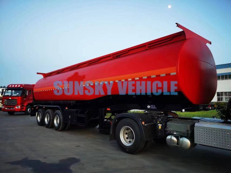 SUNSKY Fuel Tank Trailer - نصف مقطورة صهريج: صور 3 SUNSKY Fuel Tank Trailer - نصف مقطورة صهريج: صور 3