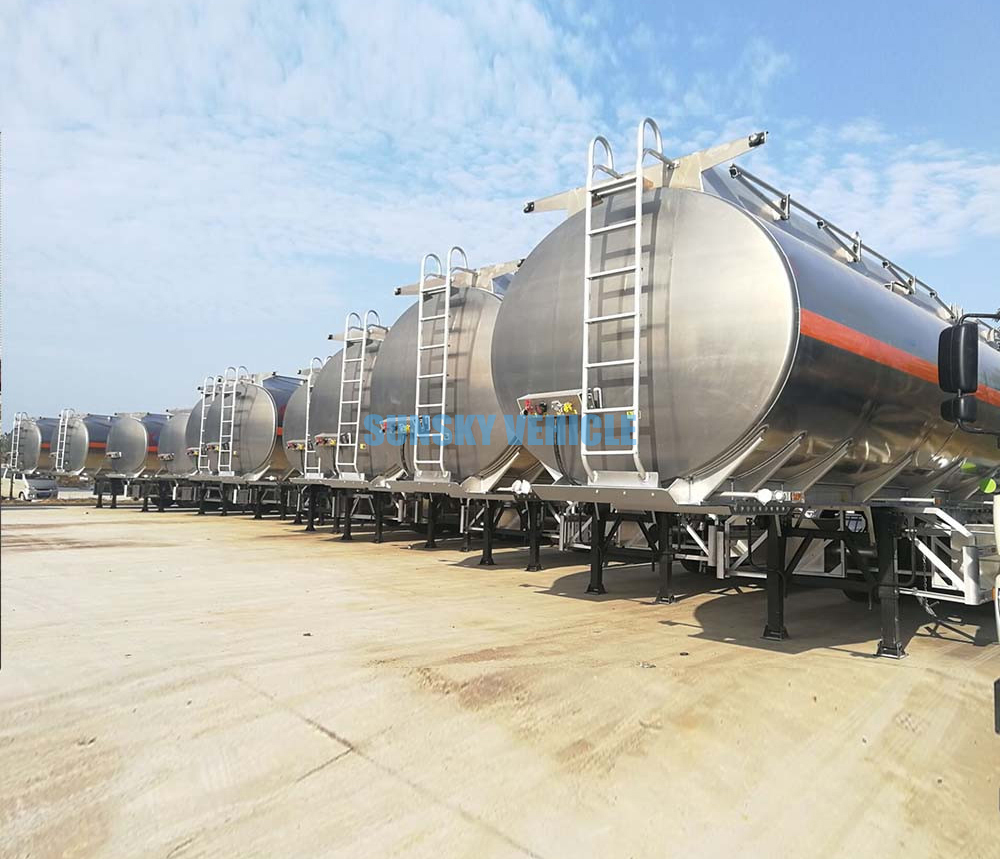 SUNSKY Fuel Tank Trailer - نصف مقطورة صهريج: صور 4 SUNSKY Fuel Tank Trailer - نصف مقطورة صهريج: صور 4
