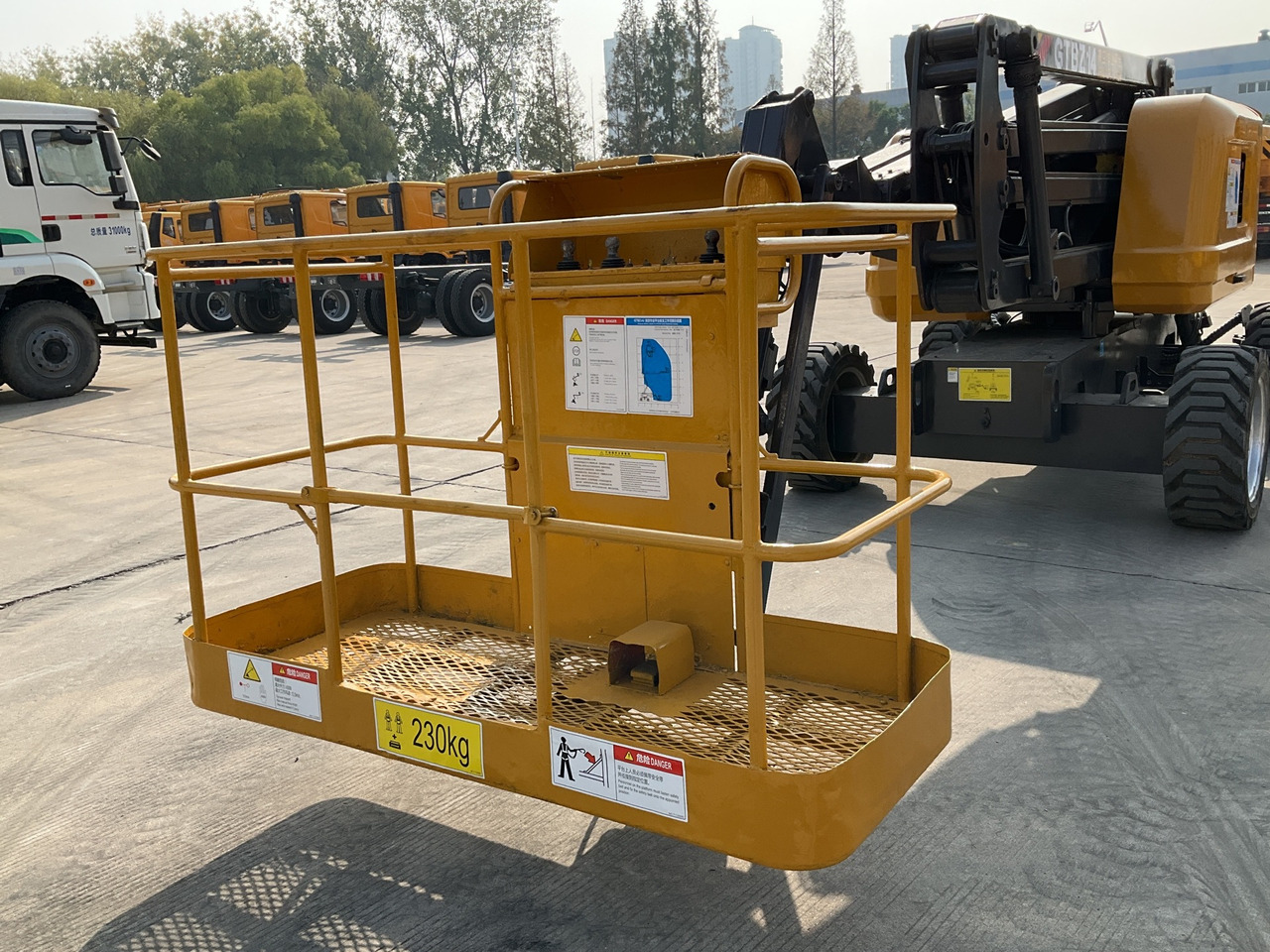 رافعات سلة مفصلية XCMG Official  Cherry Picker Lift GTBZ14J 14m Used Articulated Boom Lift Hot Sale: صور 7