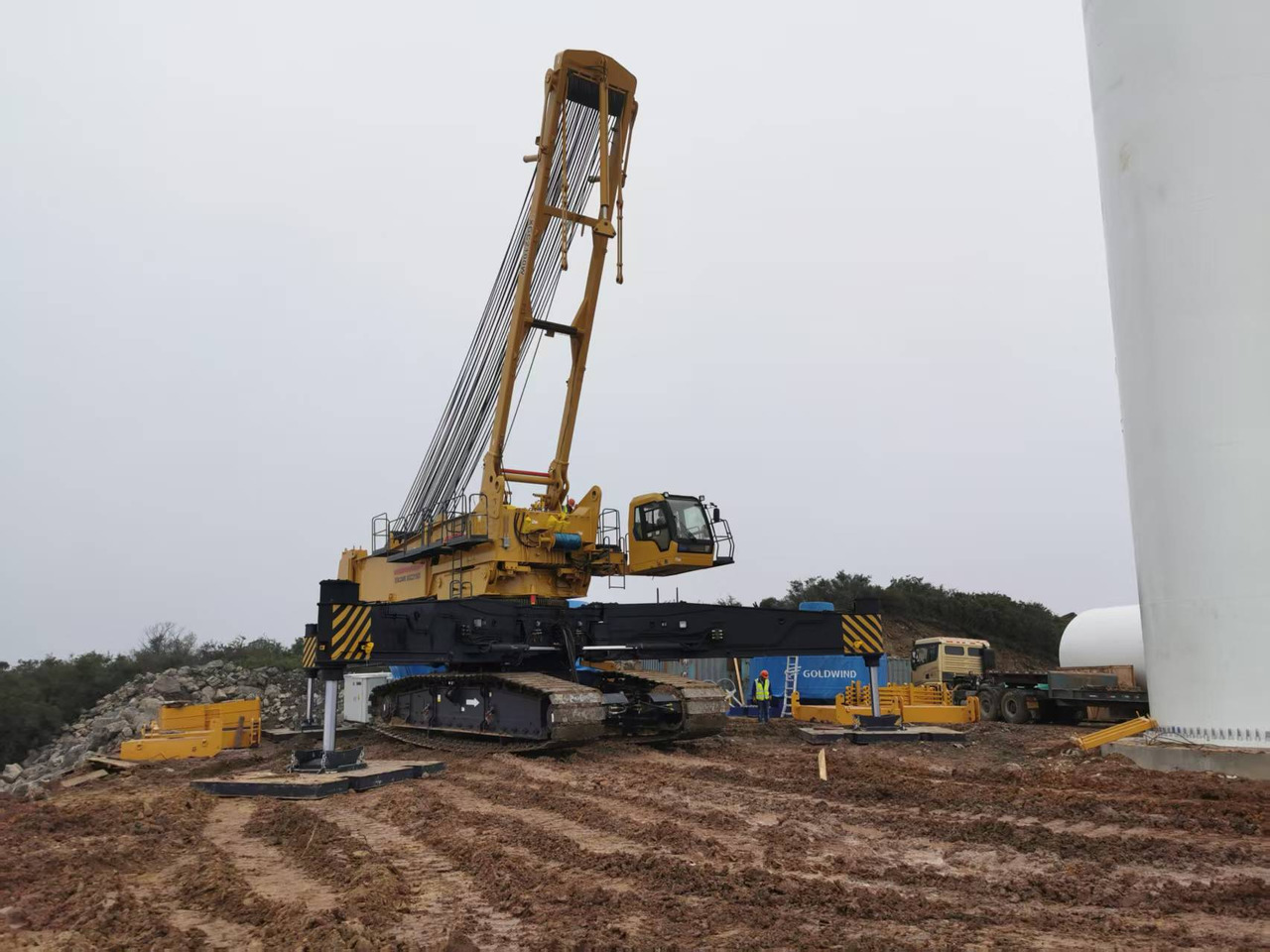 XCMG Official Construction Mobile Crane XGC2100W 110Ton Used Hydraulic Crawler Crane - رافعة مجنزرة: صور 2 XCMG Official Construction Mobile Crane XGC2100W 110Ton Used Hydraulic Crawler Crane - رافعة مجنزرة: صور 2