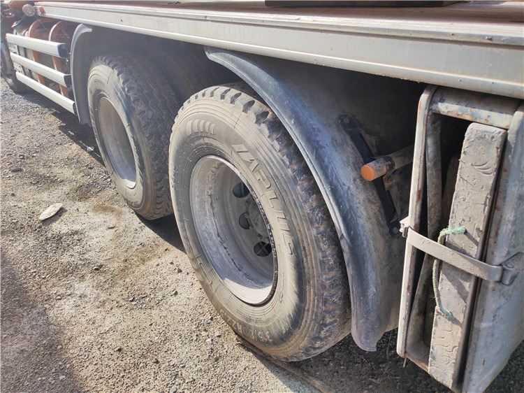XCMG Official Hb60K 2016 Year Used 56m Truck-Mounted Concrete Pump Truck for Sale - مضخة خرسانة: صور 5 XCMG Official Hb60K 2016 Year Used 56m Truck-Mounted Concrete Pump Truck for Sale - مضخة خرسانة: صور 5