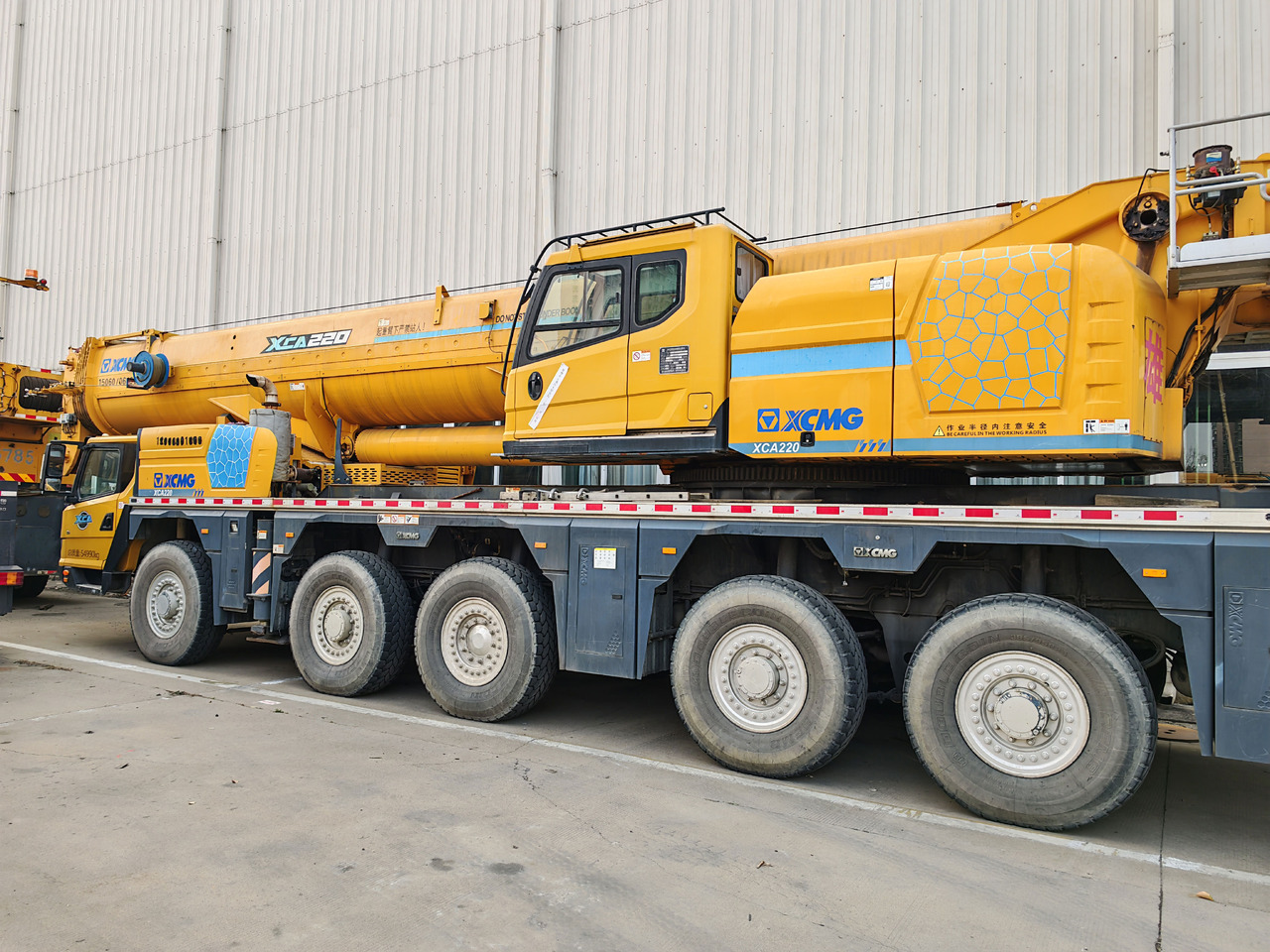 XCMG Official Mobile Jib Crane XCA220 Used Pickup Truck crane Best Price - رافعة لجميع التضاريس: صور 3 XCMG Official Mobile Jib Crane XCA220 Used Pickup Truck crane Best Price - رافعة لجميع التضاريس: صور 3