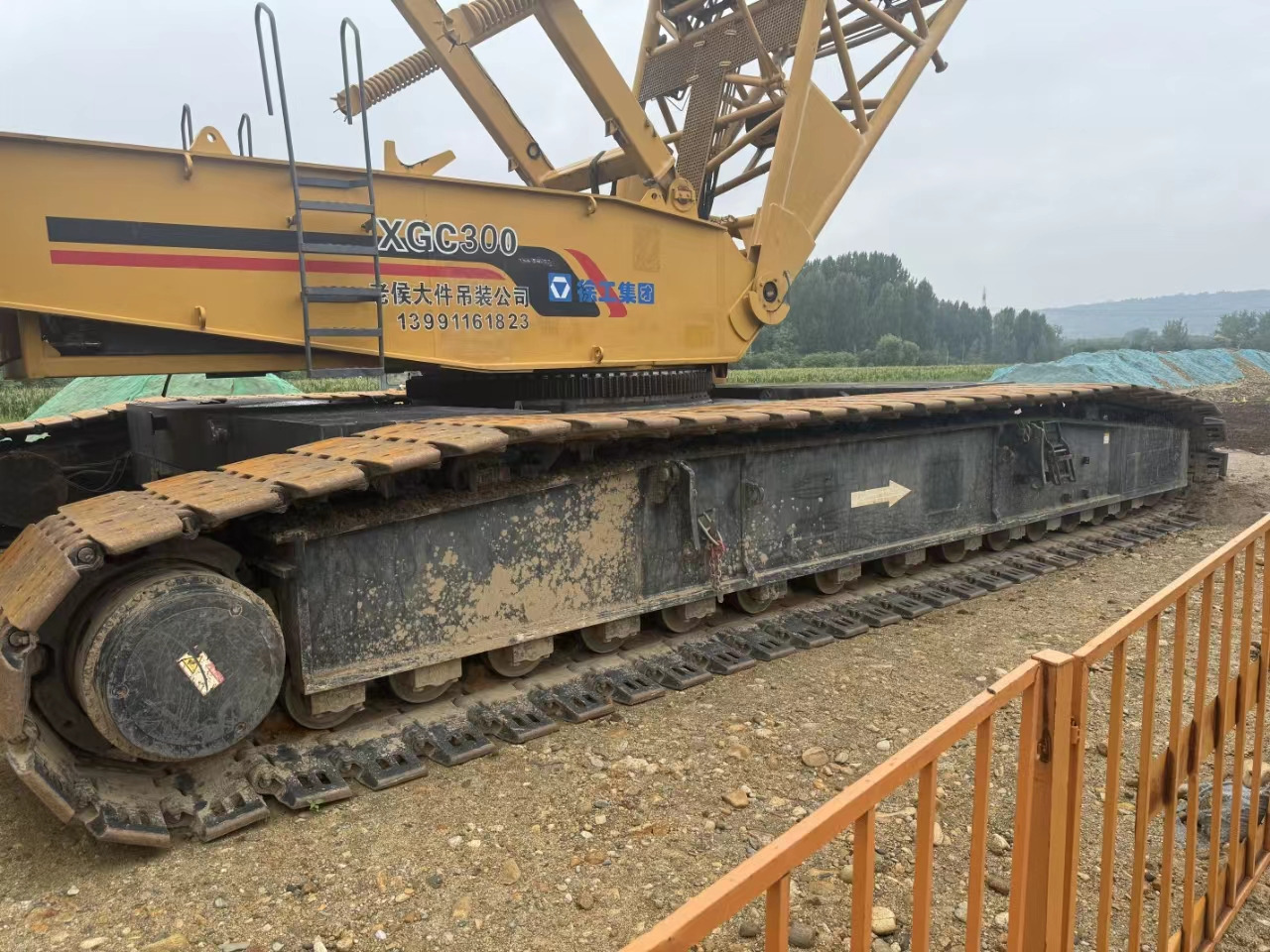 XCMG Official Second Hand Crawler Crane Lifting Equipment Mobile XGC300 300 Ton Crane Price - رافعة مجنزرة: صور 4 XCMG Official Second Hand Crawler Crane Lifting Equipment Mobile XGC300 300 Ton Crane Price - رافعة مجنزرة: صور 4