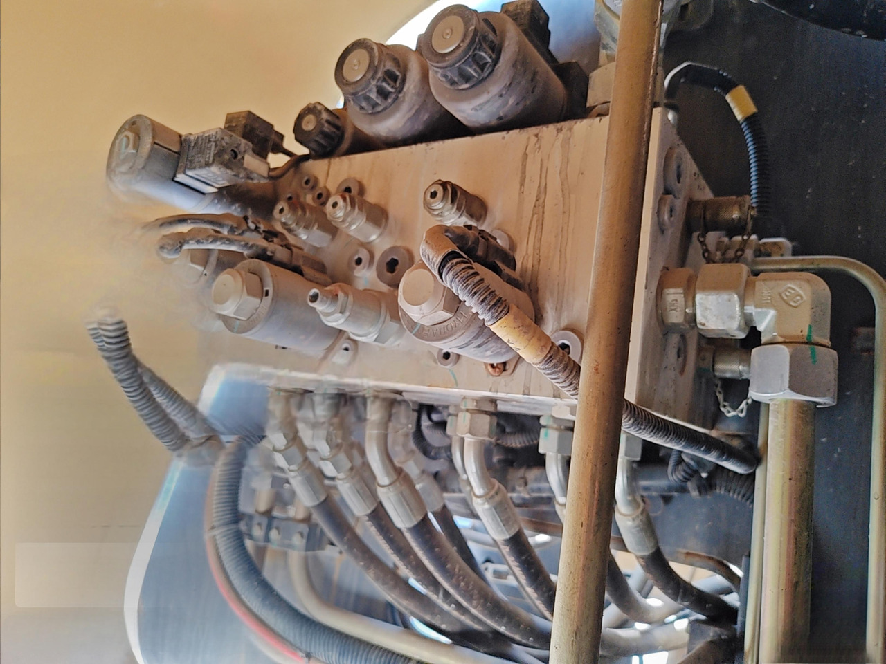 XCMG Official Used Self Propelled Aerial Work Platform 28m XGS28 Hydraulic Lift Cherry Picker - رافعات سلة تلسكوبية: صور 2 XCMG Official Used Self Propelled Aerial Work Platform 28m XGS28 Hydraulic Lift Cherry Picker - رافعات سلة تلسكوبية: صور 2