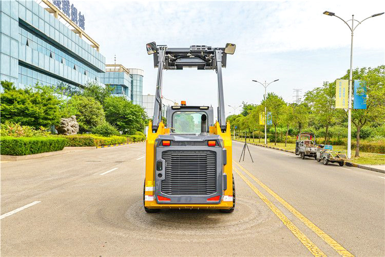 XCMG XC7-SR07 compact steer skid wheel loader for sale - شيول صغير: صور 2 XCMG XC7-SR07 compact steer skid wheel loader for sale - شيول صغير: صور 2