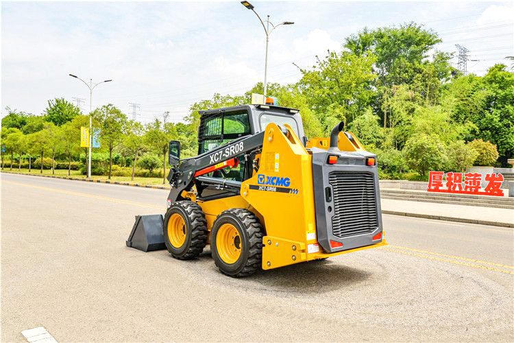 XCMG XC7-SR08 China brand XCMG mini wheel loader skid steer price - شيول صغير: صور 5 XCMG XC7-SR08 China brand XCMG mini wheel loader skid steer price - شيول صغير: صور 5