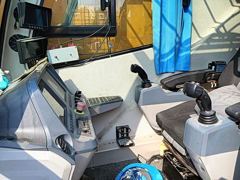 XCMG XCA500 used 500 ton hydraulic telescopic boom all terrain crane - رافعة لجميع التضاريس: صور 3 XCMG XCA500 used 500 ton hydraulic telescopic boom all terrain crane - رافعة لجميع التضاريس: صور 3