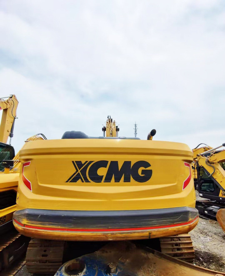 XCMG XE200GH medium 20ton crawler excavator used - حفارات زحافة: صور 4 XCMG XE200GH medium 20ton crawler excavator used - حفارات زحافة: صور 4