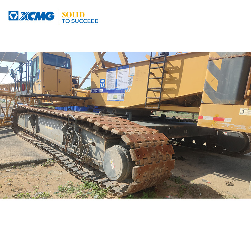 XCMG XGC200 200 tons hydraulic boom used crawler crane 2019 with good condition - رافعة مجنزرة: صور 1 XCMG XGC200 200 tons hydraulic boom used crawler crane 2019 with good condition - رافعة مجنزرة: صور 1
