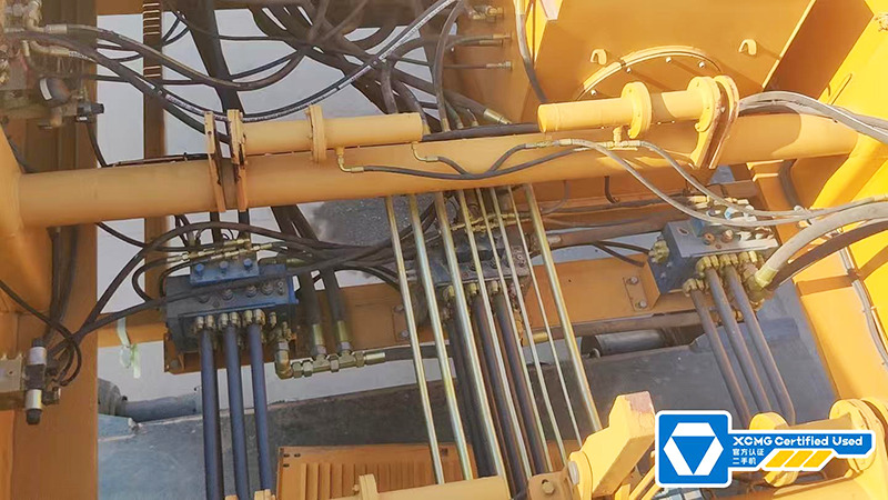 XCMG XGC650 650 ton second hand crawler crane for sale - رافعة مجنزرة: صور 2 XCMG XGC650 650 ton second hand crawler crane for sale - رافعة مجنزرة: صور 2
