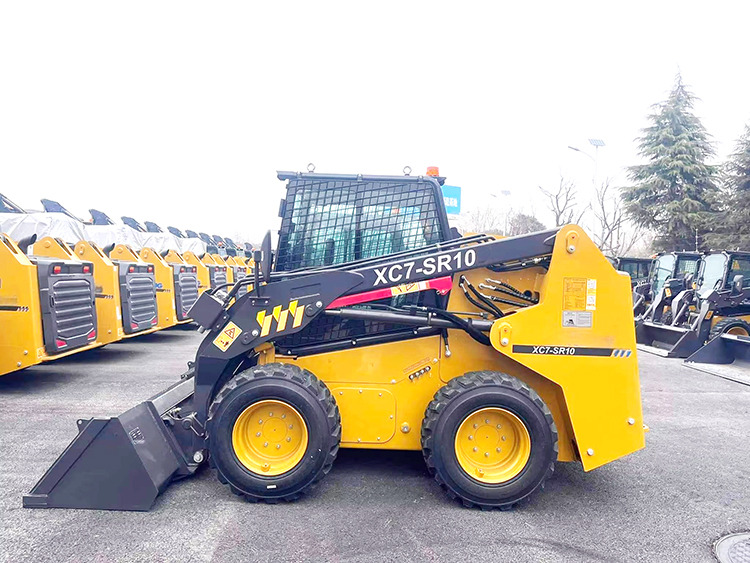 XCMG diesel skid steer wheel loader XC7-SR10 1ton machine price - شيول صغير: صور 3 XCMG diesel skid steer wheel loader XC7-SR10 1ton machine price - شيول صغير: صور 3