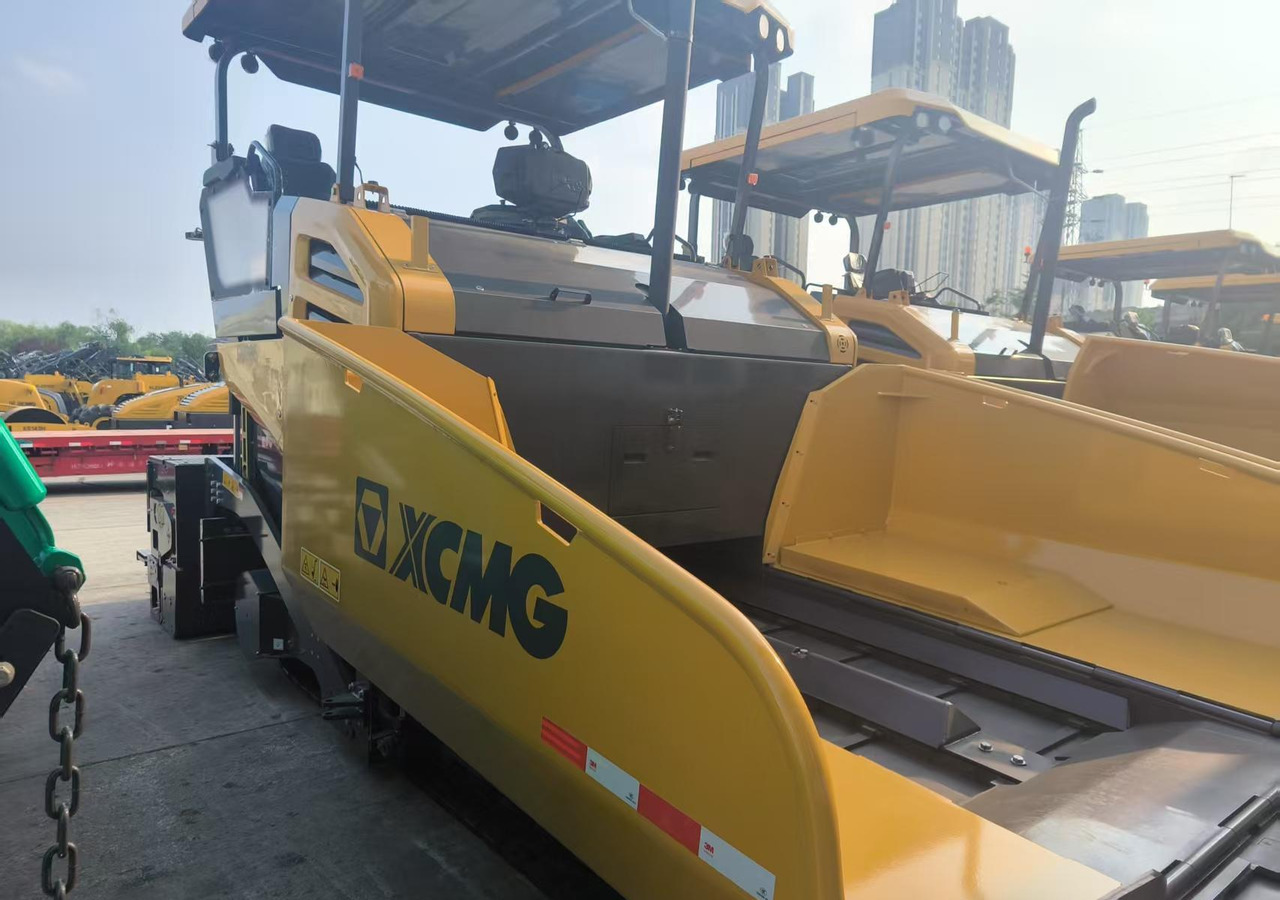 XCMG official used asphalt paver RP905IV Concrete machine - العامل بالقار: صور 4 XCMG official used asphalt paver RP905IV Concrete machine - العامل بالقار: صور 4