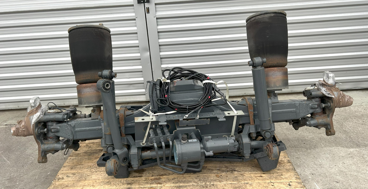 DAF COMPLETE STEERING AXLE DAF XF 106 480 - المحور الخلفي: صور 1 DAF COMPLETE STEERING AXLE DAF XF 106 480 - المحور الخلفي: صور 1