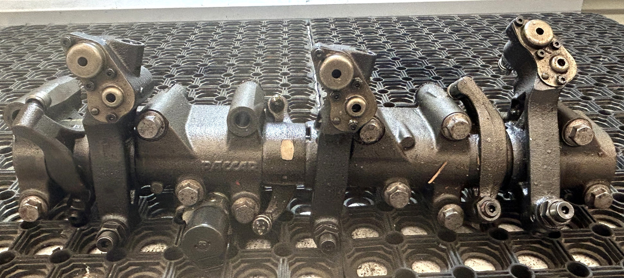 DAF VALVE LEVER ARMS KEYBOARD MX XF 480 - صمام: صور 1 DAF VALVE LEVER ARMS KEYBOARD MX XF 480 - صمام: صور 1