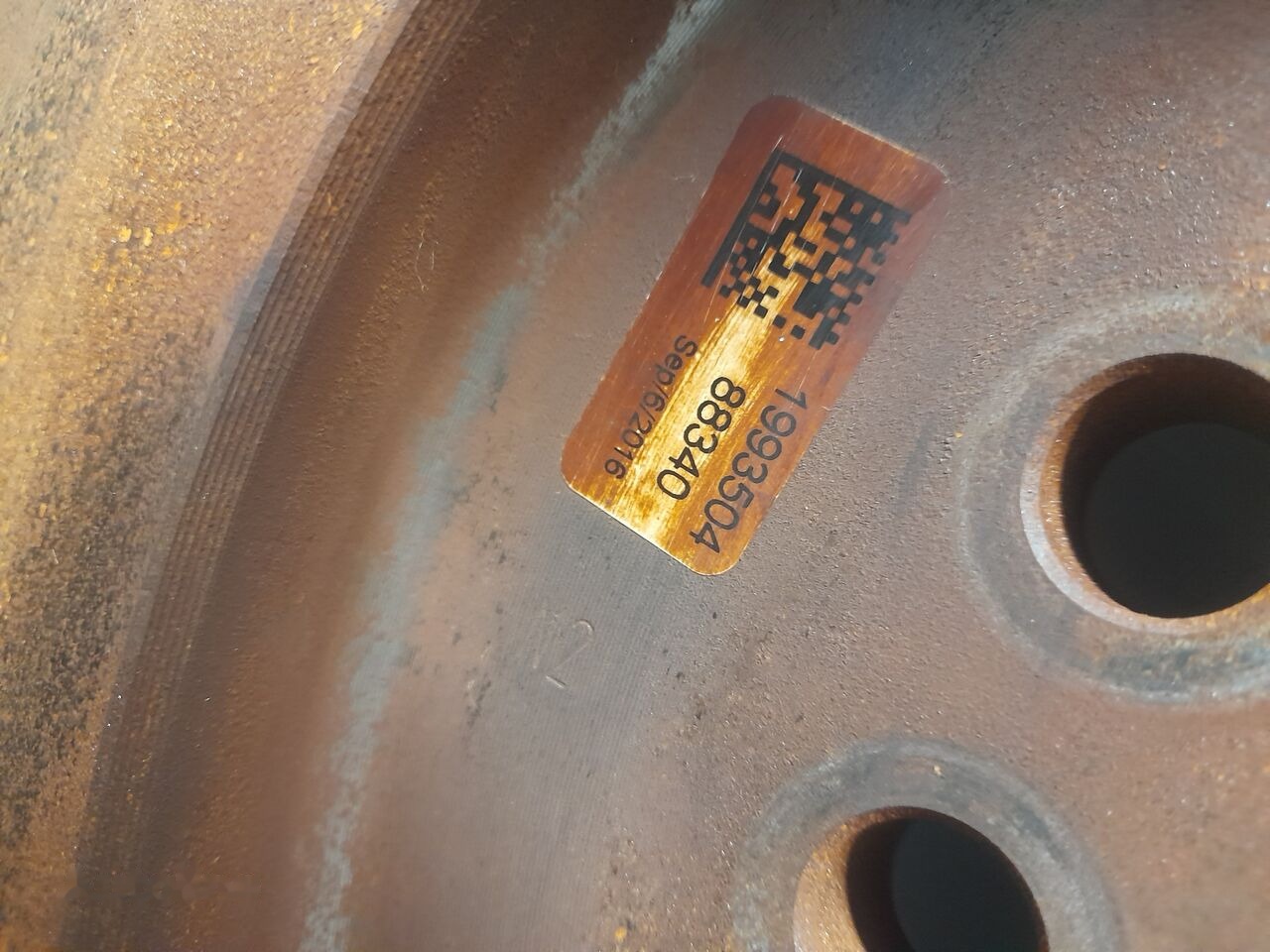 DAF XF 106 1993504 - دولاب الموازنة - شاحنة: صور 2 DAF XF 106 1993504 - دولاب الموازنة - شاحنة: صور 2